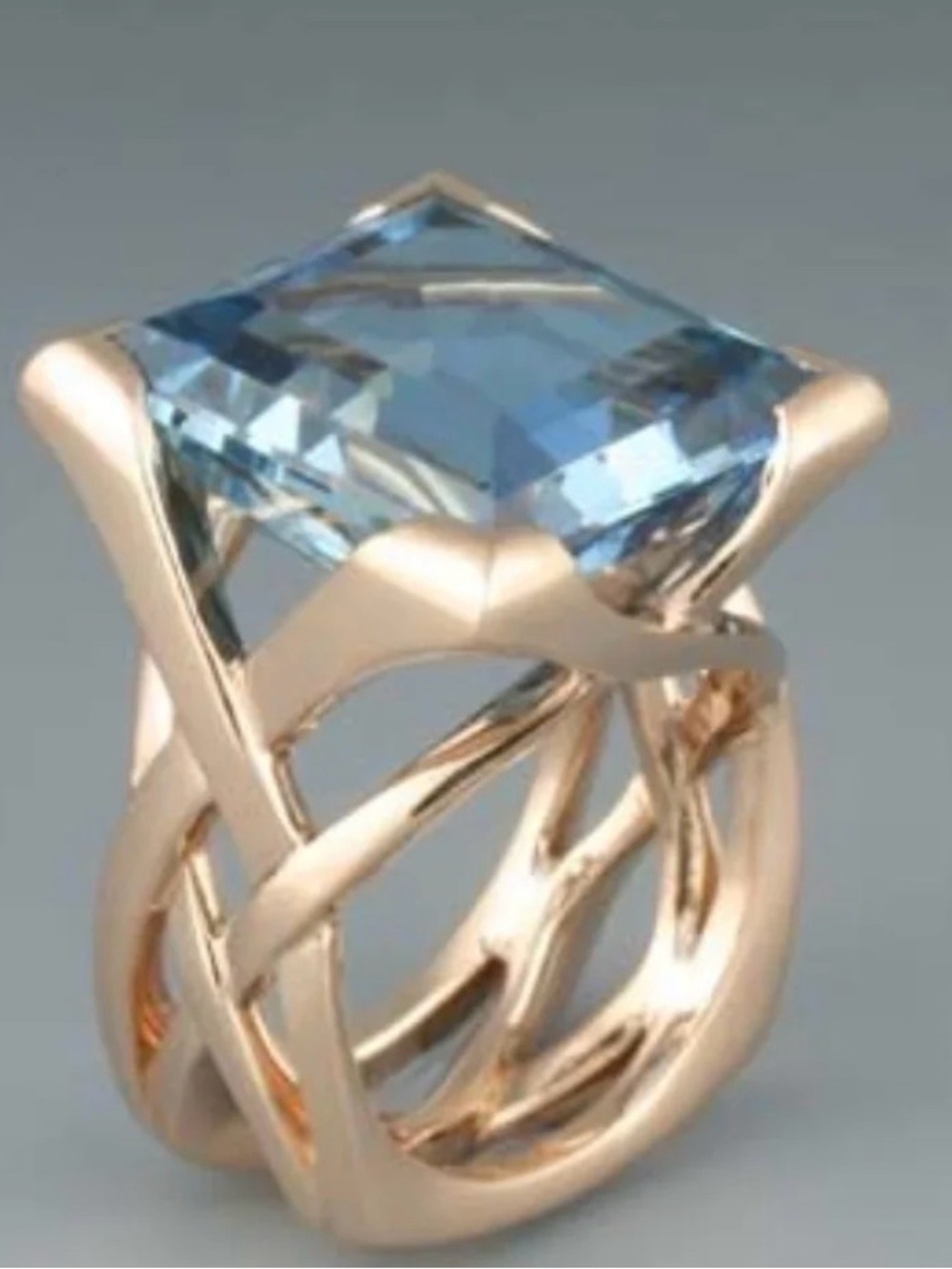 MATILDA & MILO Gold ICE BLUE STONE RING -Size 8